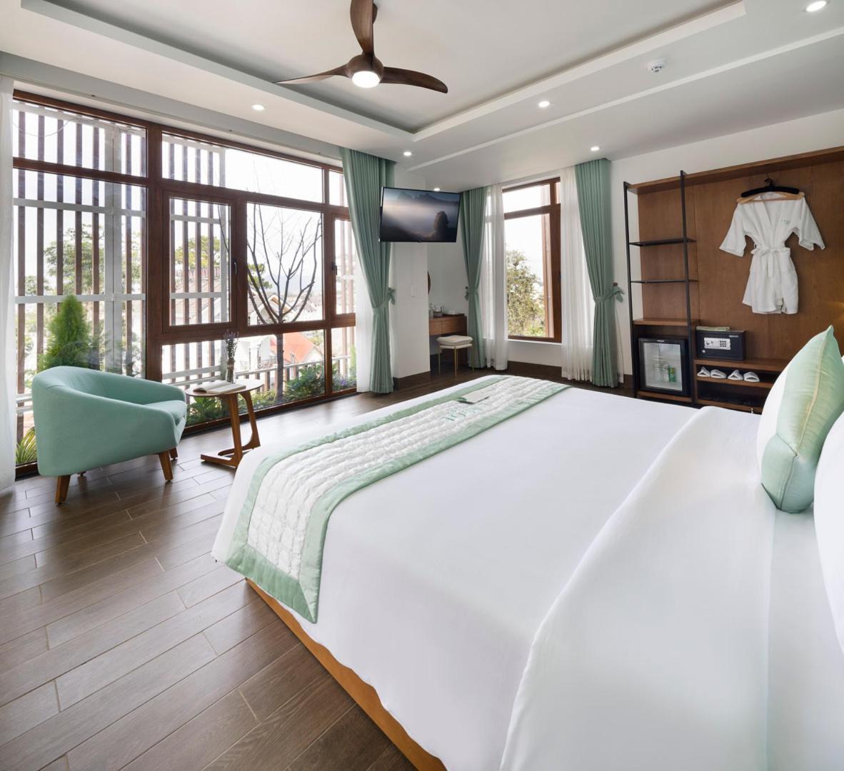 Lasol Boutique Hotel Dalat Exteriör bild